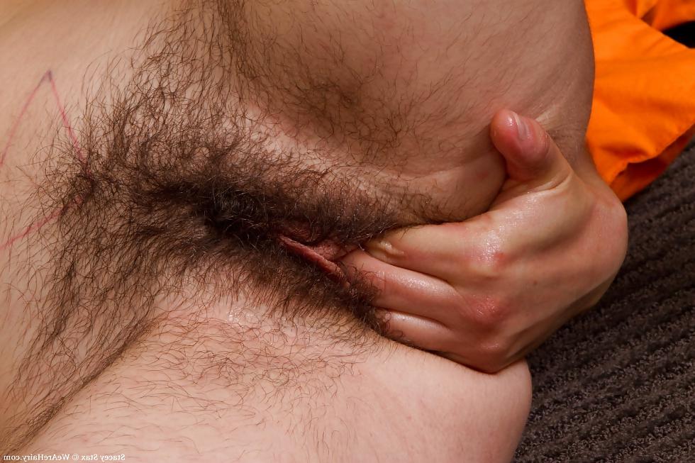 25P Real Hairy Pussy 2