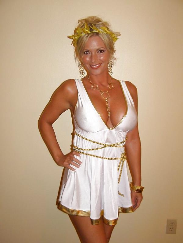 25P Hottest MILF you have ever seen!!