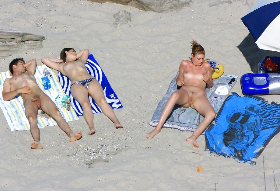 25P Nudist Beach Teens