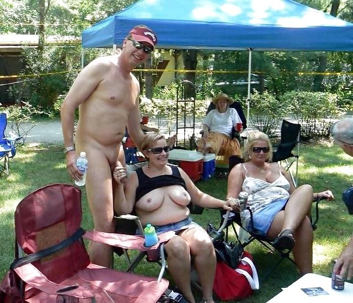 24P Naked couples 6.