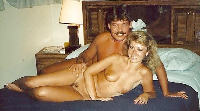 24P Naked couples 6.
