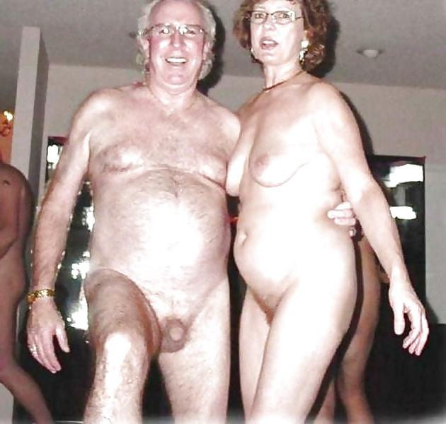 24P Naked couples 6.