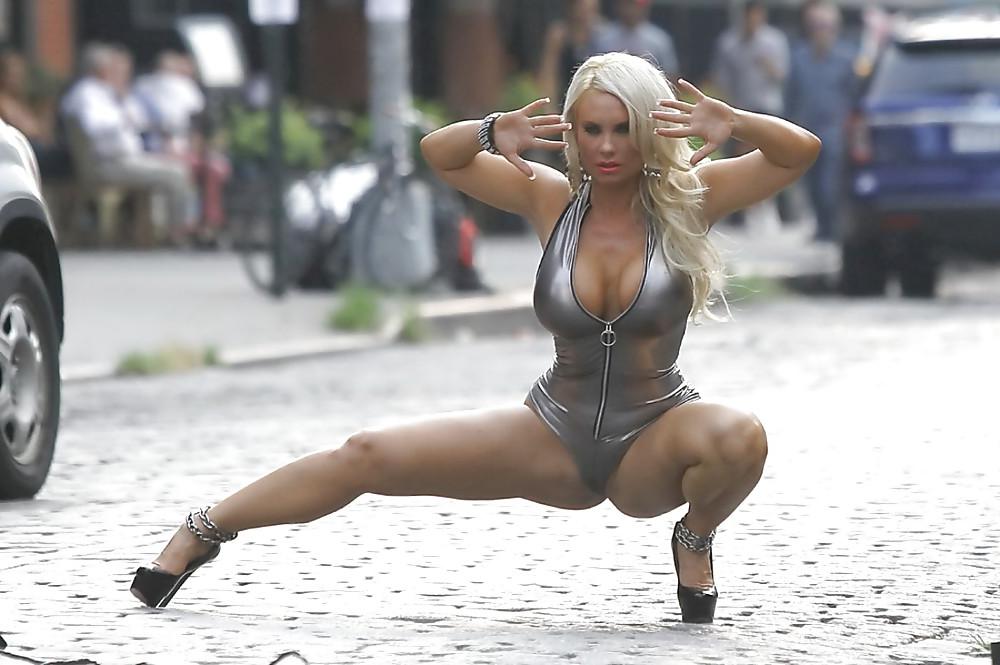 25P Coco Austin-Perfect Woman