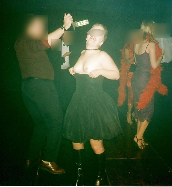 8P Flashing on the dancefloor (our very first pics from 2002)
