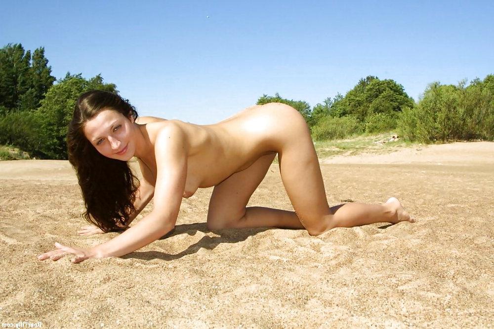 25P Sandy on the Beach