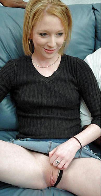 25P MILF flashing - 18