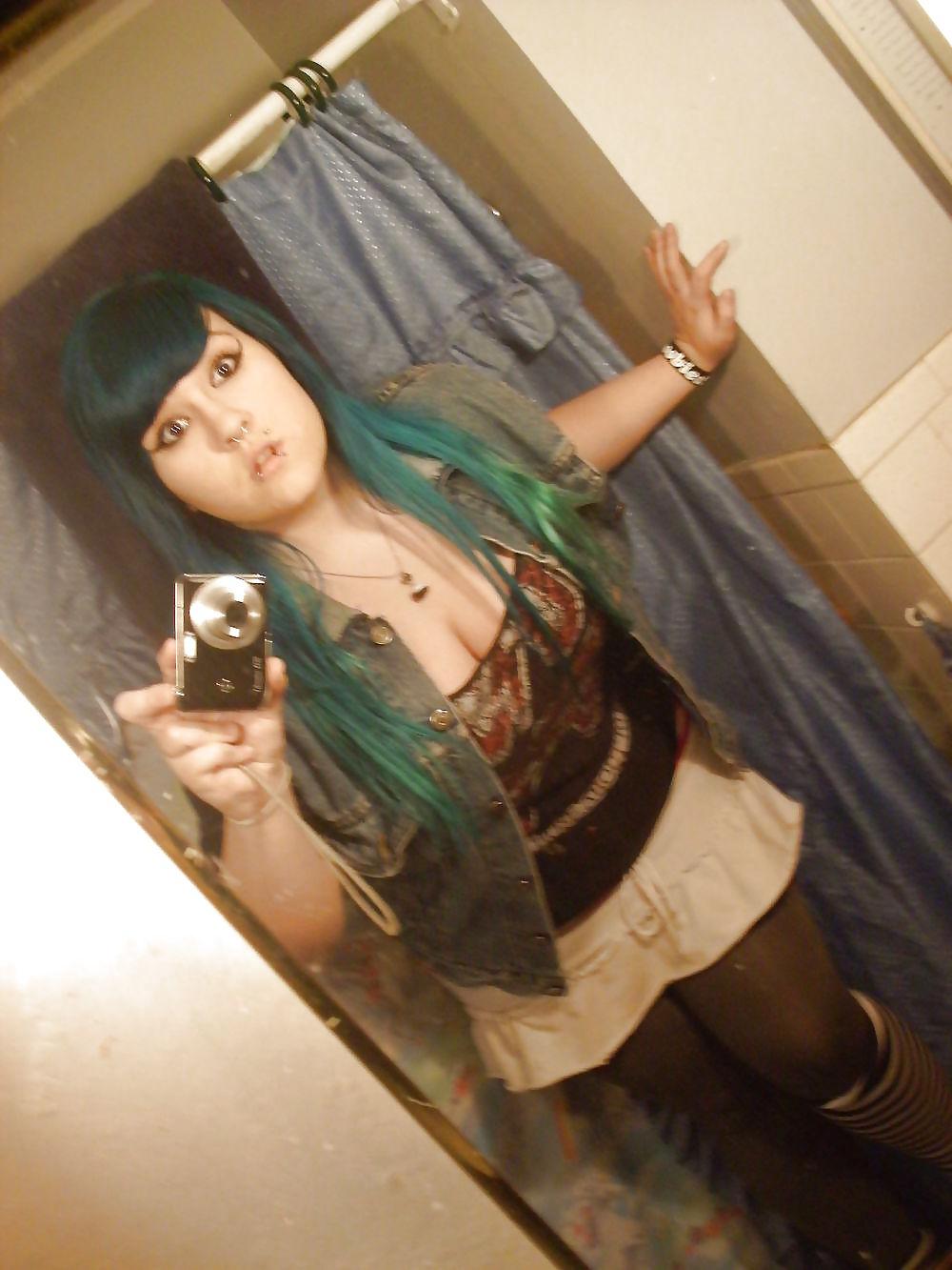17P Milfs & Teens, Skinny & Chubby like a WHORES 01