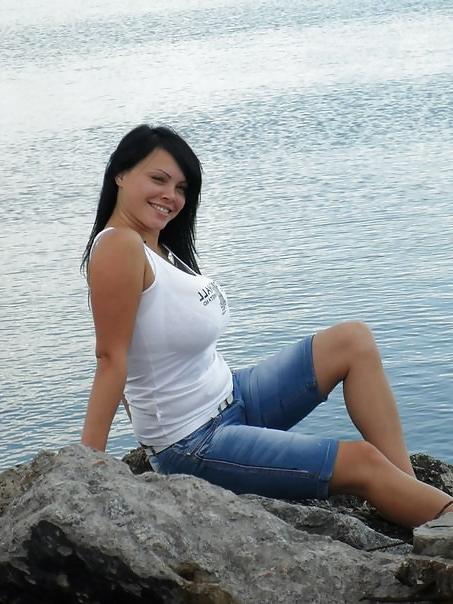 18P Busty Russian Woman 5