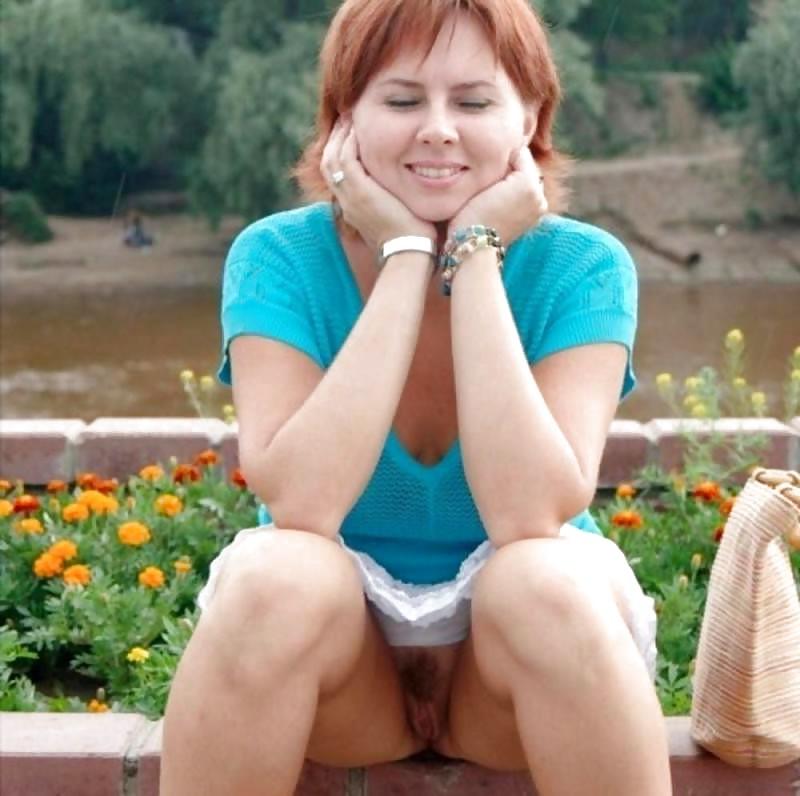 25P MILF flashing - 15