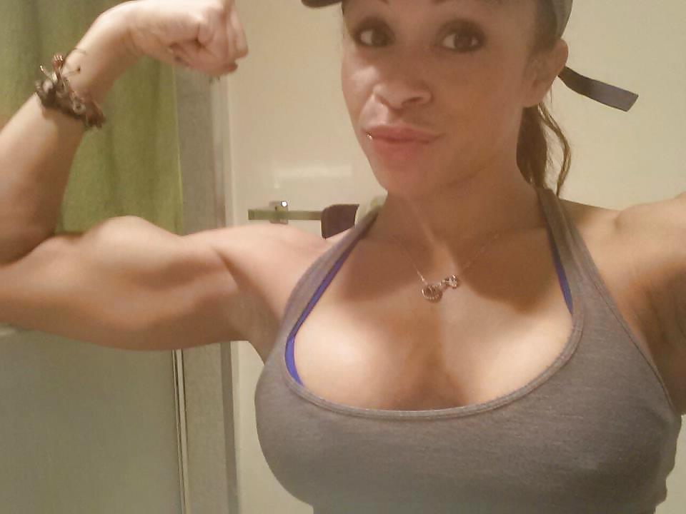 25P Fitness Model Capucine