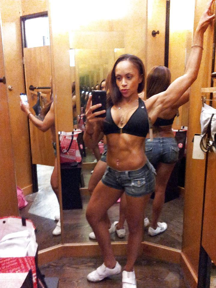 25P Fitness Model Capucine