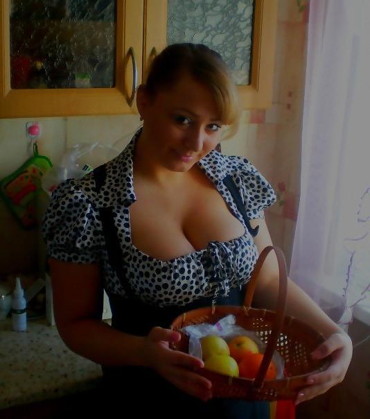 18P Busty Russian Woman 145