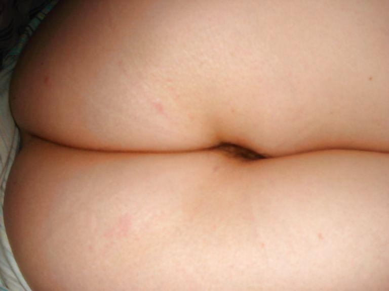 25P My wife's ass and hairy pussy (hammefall68)