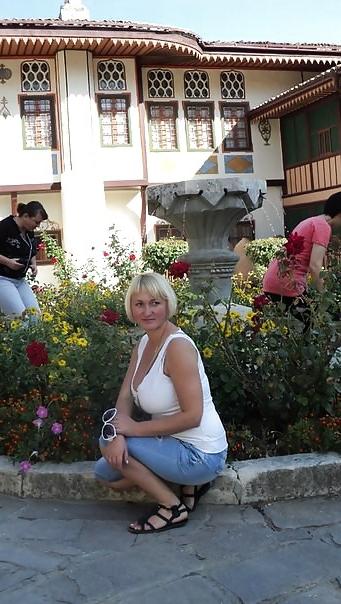 15P Busty Russian Woman 152