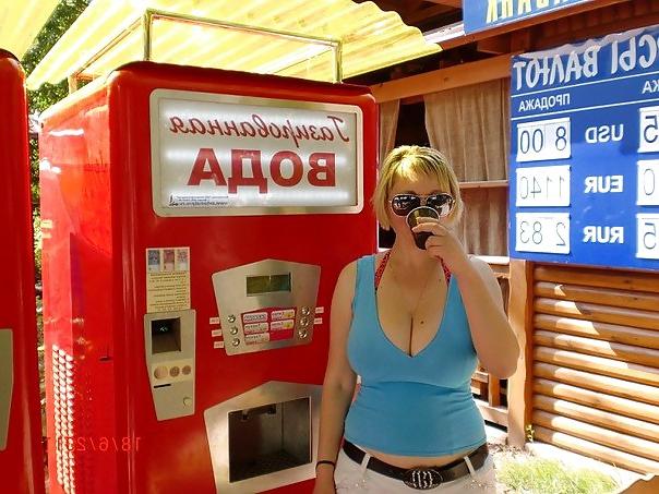 15P Busty Russian Woman 152