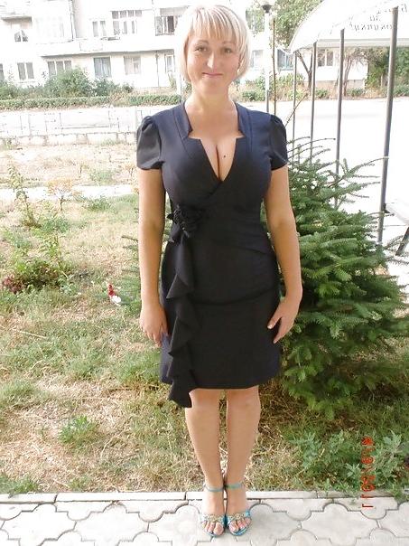 15P Busty Russian Woman 152