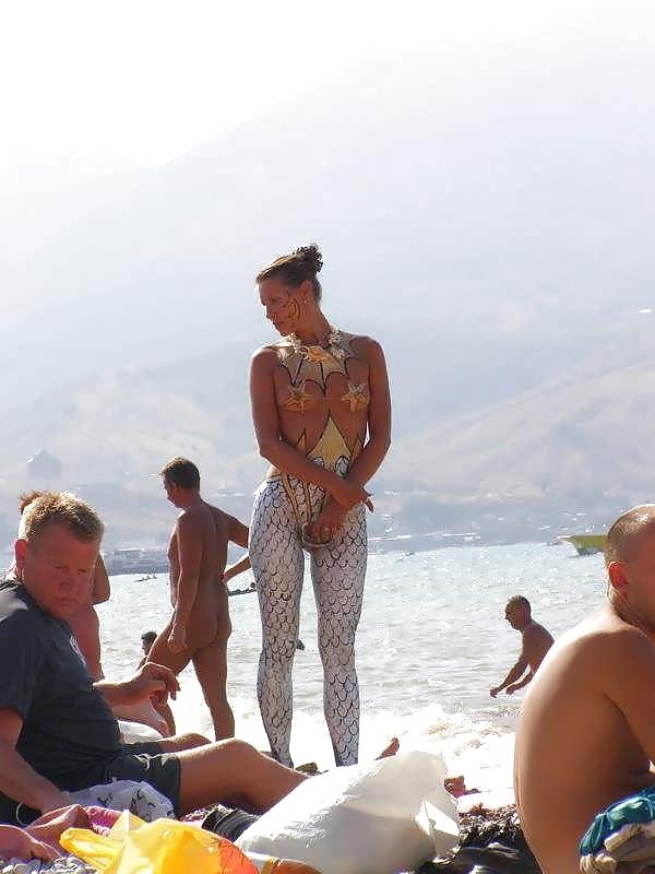 25P Nudist Beach Fun