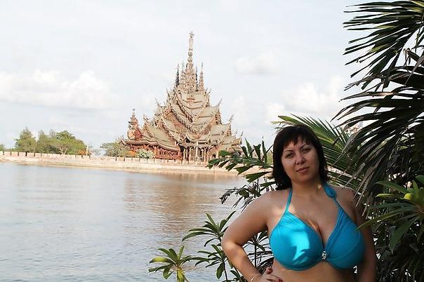 16P Busty Russian Woman 169