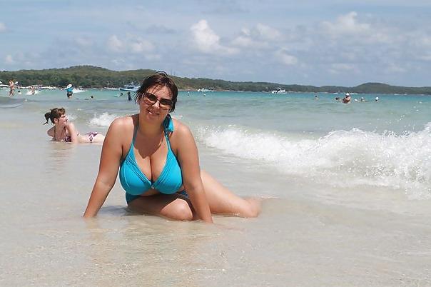 16P Busty Russian Woman 169