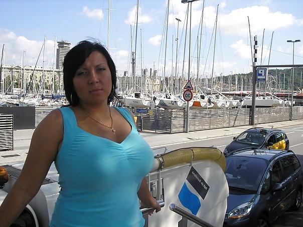 16P Busty Russian Woman 169