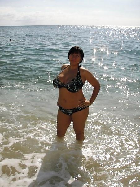 16P Busty Russian Woman 169