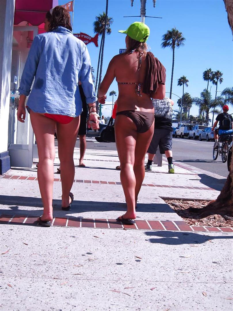 11P Beach Voyeur!
