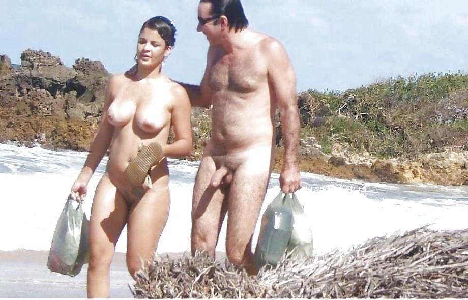 20P Naked beach 3.