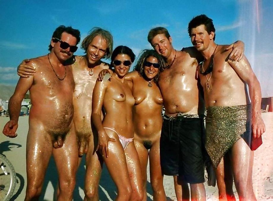 20P Naked beach 3.