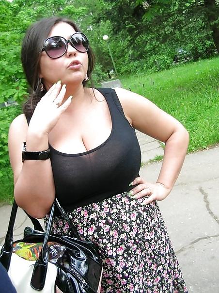 11P Busty Russian Woman 35