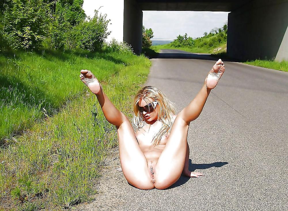 25P Outdoors and Public Pussy (2)