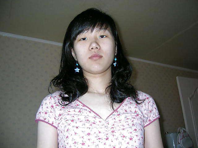 25P Korean college girl at home