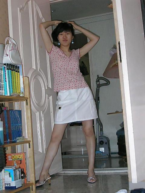 25P Korean college girl at home