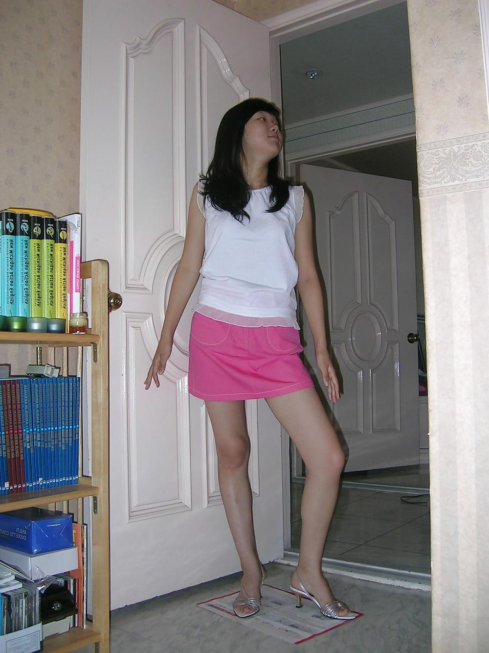 25P Korean college girl at home