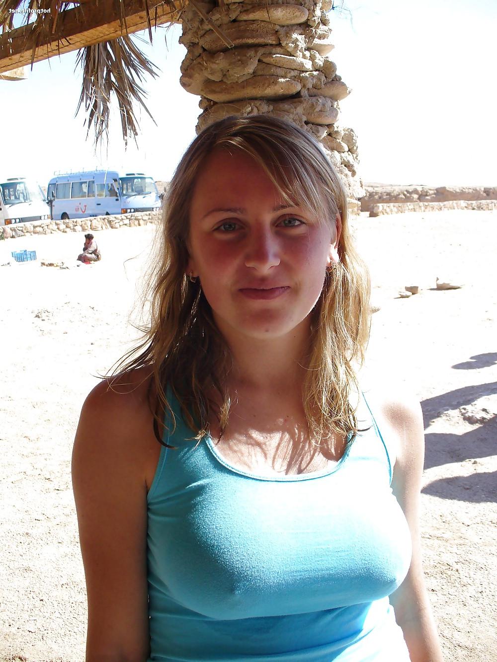 13P Beach slut
