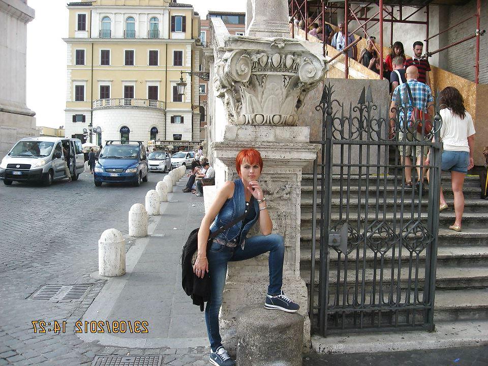 17P Italian woman: Daniela