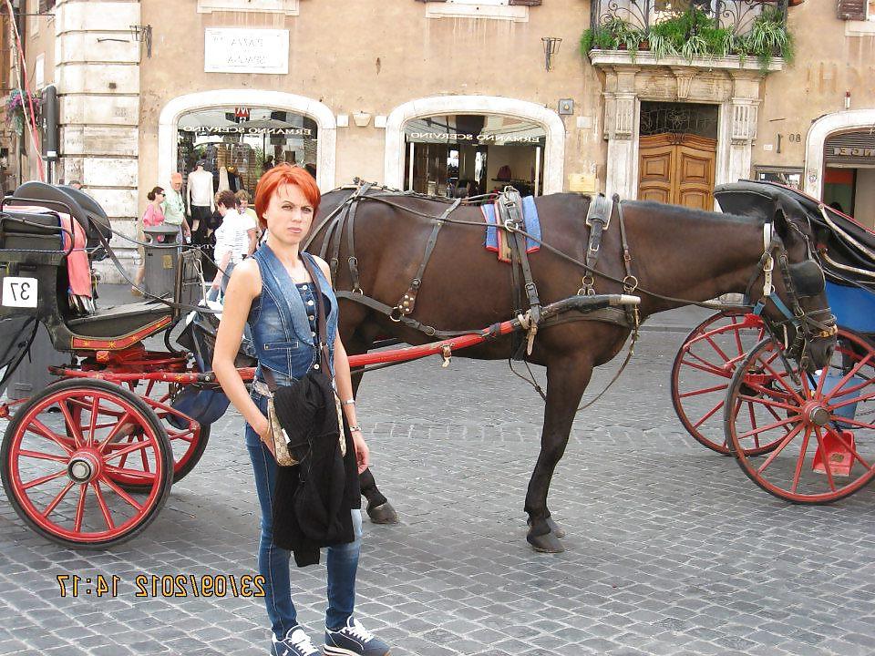 17P Italian woman: Daniela
