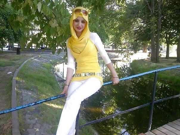 25P TURK HIJAB WOMAN
