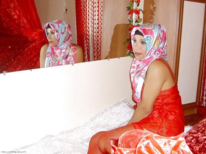 25P TURK HIJAB WOMAN