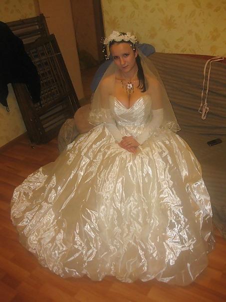 12P Busty Russian Woman 65