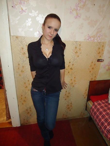 12P Busty Russian Woman 65