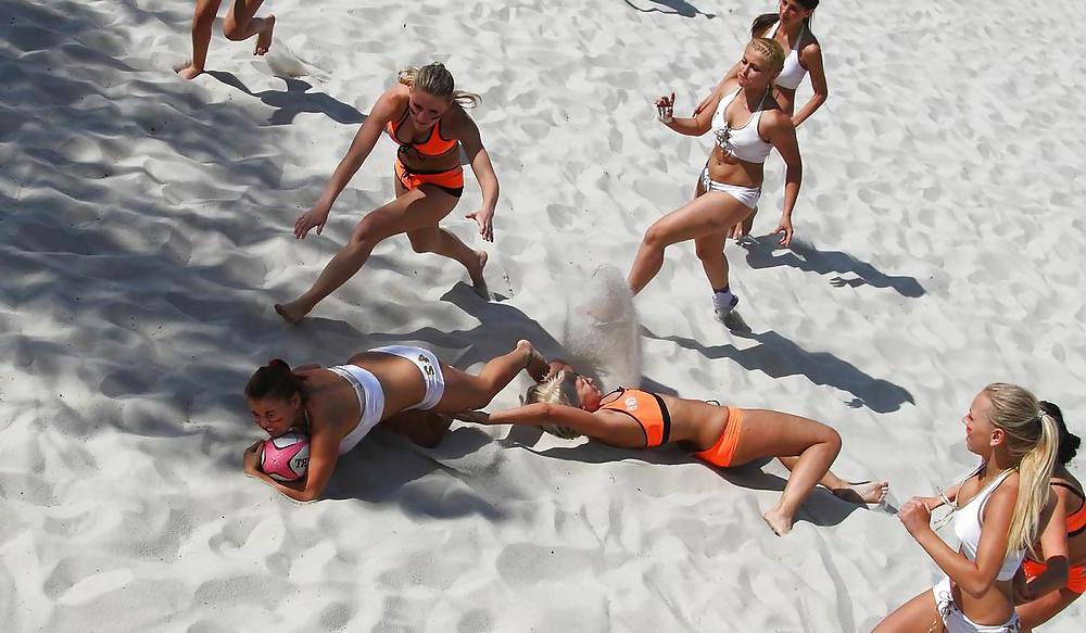 22P Beach rugby 2