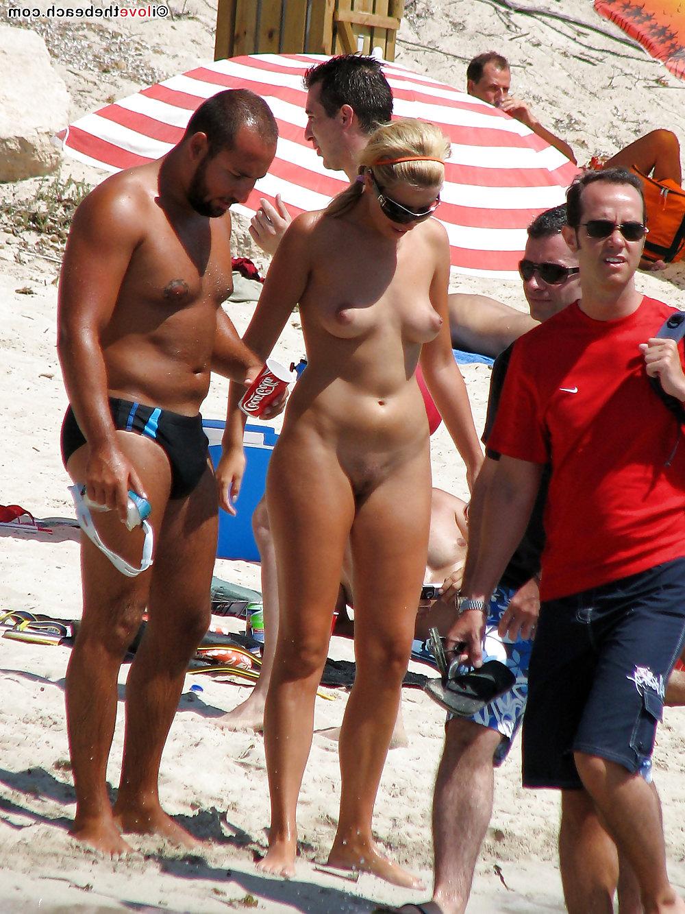 25P Stolen Pics - Beach Girls Part 4
