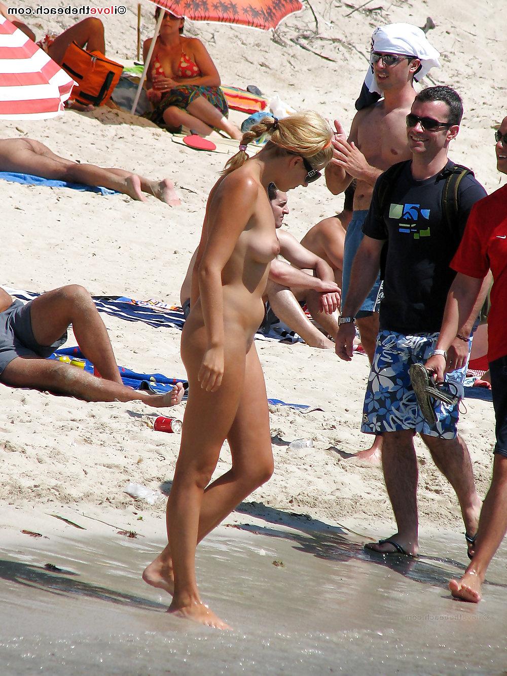 25P Stolen Pics - Beach Girls Part 4