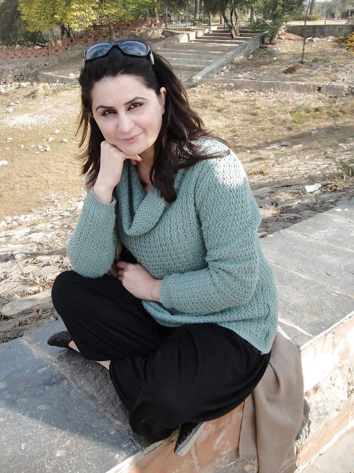 25P Delicious Muslim MILFs, Who Would You FUCK & How?