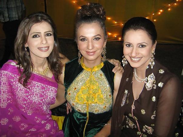 25P Delicious Muslim MILFs, Who Would You FUCK & How?