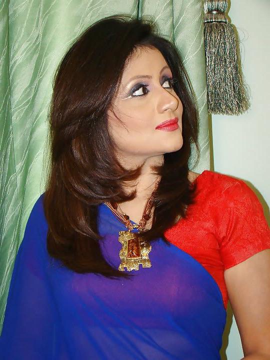 25P Delicious Muslim MILFs, Who Would You FUCK & How?