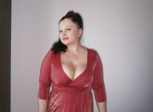17P Busty Russian Woman 510