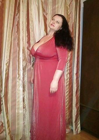 17P Busty Russian Woman 510