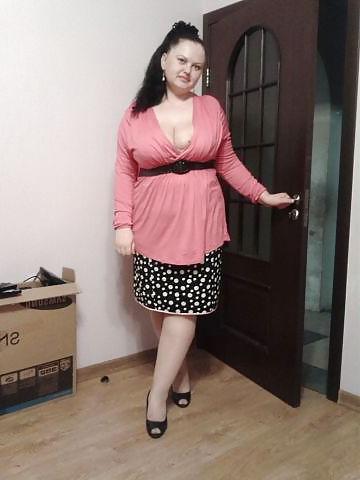 17P Busty Russian Woman 510