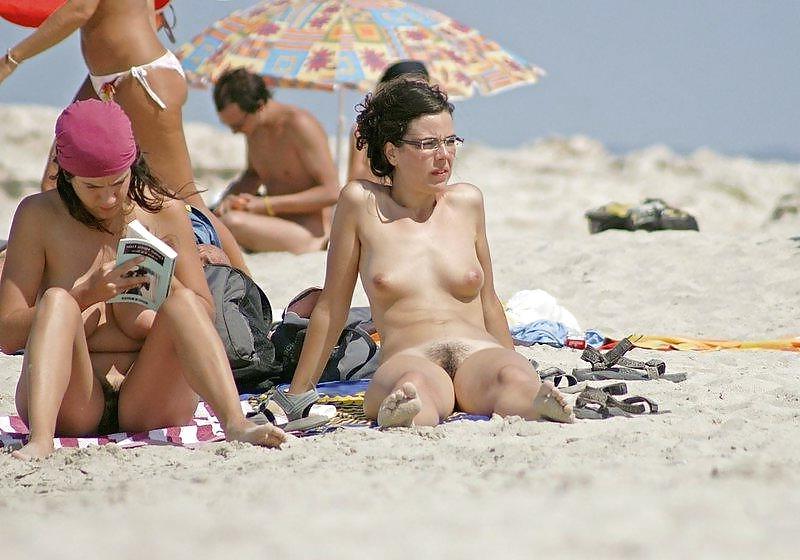 25P Teen Beach Nude Day